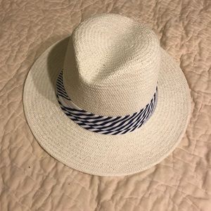 Banana republic white straw hat